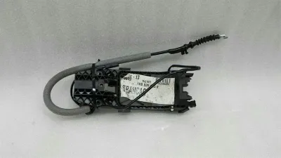 Volkswagen Scirocco door handle 1K8839885E door handle left carrier
