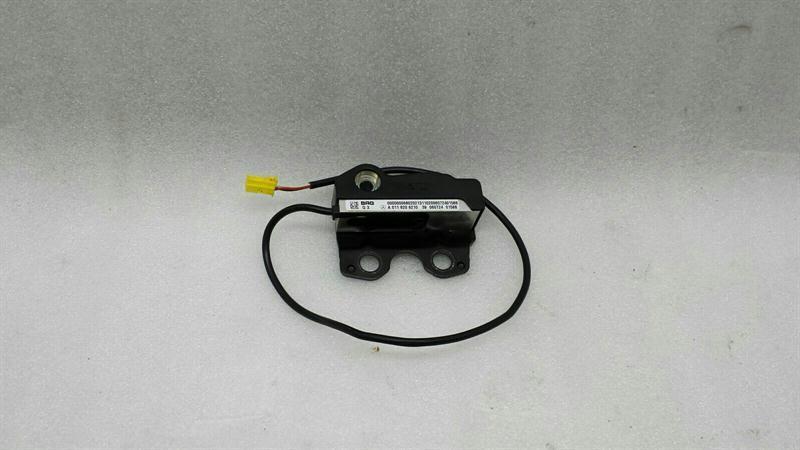 Mercedes-Benz CLS (C219) Mercedes CLS W219 SEAT WEIGHT SENSOR A0118206210 seat adjustment sensor Body type: Saloon
Fuel: Petrol