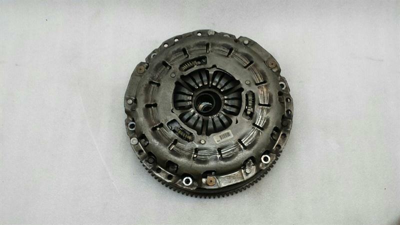 BMW Z4 (E85 / E86) BMW Z4 E85 E86 Flywheel + Clutch basket 7569974 Clutch Kit Flywheel Body type: Coupe
Fuel: Petrol