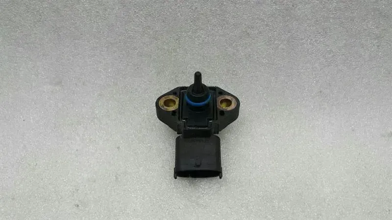 BMW 5 (E60 / E61) BMW 5 Series E61 7834411 pressure sensor fuel pressure sensor