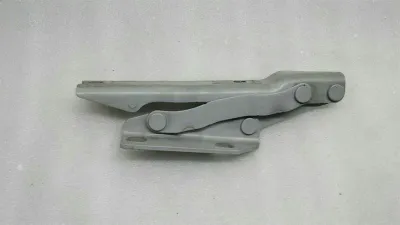 BMW Seria 5 E61 E60 Zawias maski lewy 7008727 Zawias maski lewy