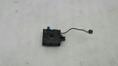 BMW 3 series E46 aerial antenna 65256912824 antenna amplifier vet amplifier