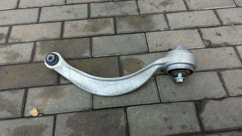 Jaguar XJ Jaguar XJ X350 X358 Left Front Wishbone C2C39683 Front Left Wishbone Body type: Saloon
Fuel: Petrol