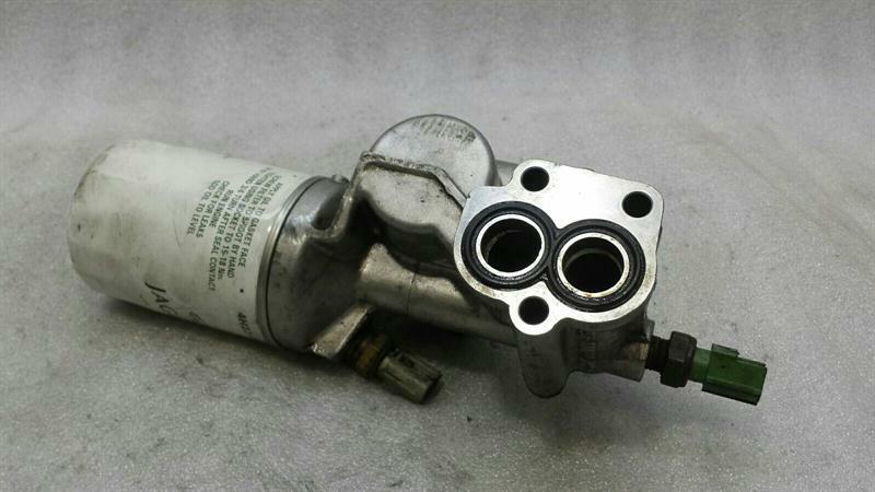 Jaguar XJ Oil Filter Housing Jaguar XJ X350 X358 oil filter housing 2W93-6A6...