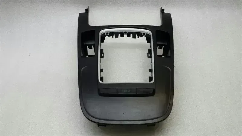 Audi A4 (B8) Audi A4 8K Gear Selector Surround 8K0864261 Gear Bag Cover Body type: Estate
Fuel: Petrol