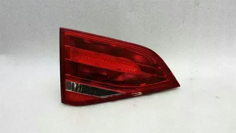 Audi A4 (B8) Audi A4 8K Left Rear Light 8K5945093D Rear Left Tail Light Body type: Estate
Fuel: Petrol