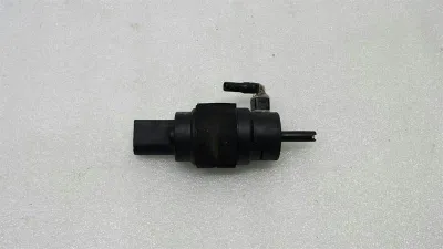 Audi A4 8K Wischwasserpumpe 8K5955647 Wischwasserpumpe