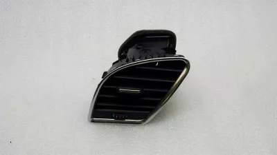 Audi A4 8K RHD kreisā gaisa ventilācijas atvere 8T2820901 labās puses stūre