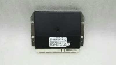 Mercedes S klases W221 pneimatiskās balstiekārtas vadības bloks A2215408245 pneimatiskās balstiekārtas moduļi