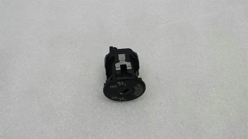 BMW 3 (E90 / E91 / E92 / E93) BMW 3 Series F30 Safety Module Switch Lock 9196886 Air Module Switch SRS Body type: Saloon
Fuel: Diesel
