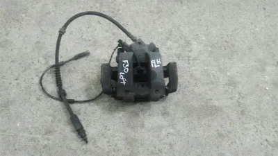BMW 3er F30 F31 320 2.0D Bremssattel vorne links 34116857687 Bremse 34116850971