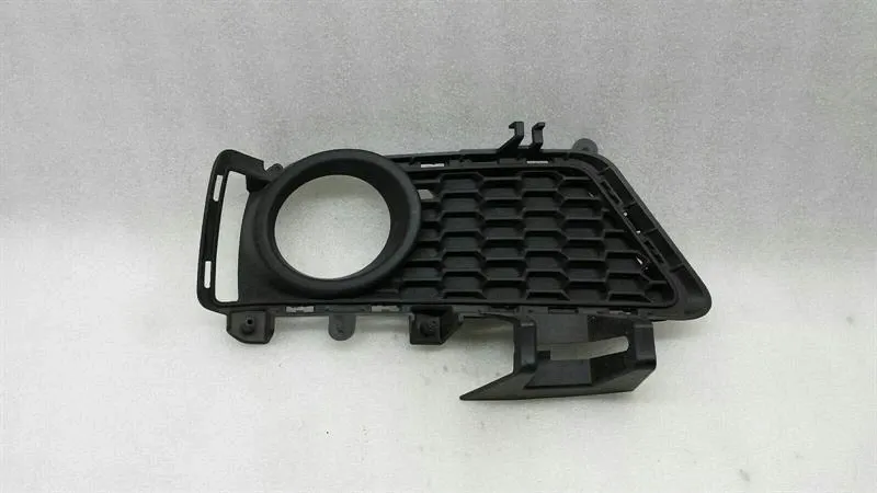 BMW 3-serie F30 höger stötfångargaller 51118054156 Kylargrill höger