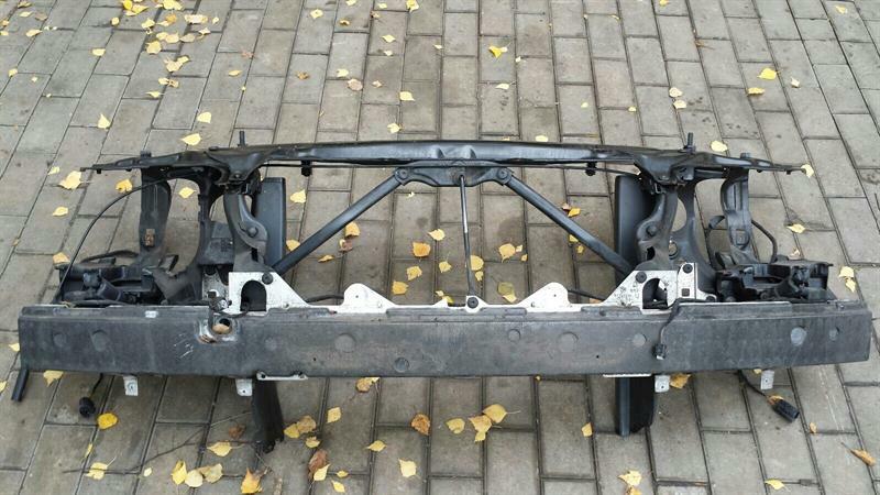 BMW 7 (E65 / E66 / E67 / E68) BMW 7 series E65 front end clip 51117135522 lock carrier front mask Body type: Saloon
Fuel: Petrol