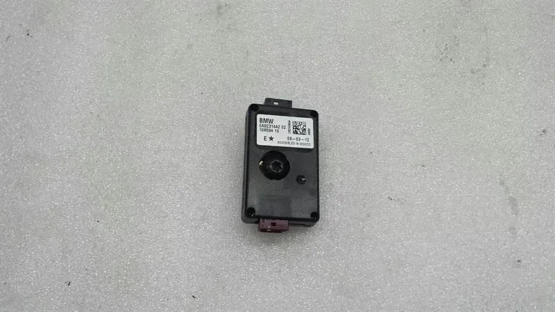 BMW 3 (E90 / E91 / E92 / E93) BMW 3 Series F30 Antenna 9231442 Antenna Amplifier Body type: Saloon
Fuel: Diesel