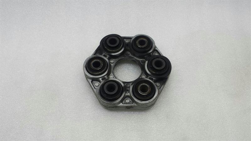 BMW 3 (E90 / E91 / E92 / E93) BMW 3 series F30 prophesent coupling 26117605629 articulated disc hard disc 105MM Body type: Saloon
Fuel: Diesel