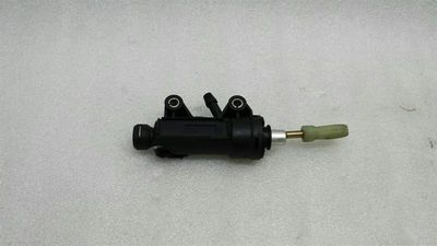 BMW Z4 E86 pompa sprzęgła 21526758822 pompa główna