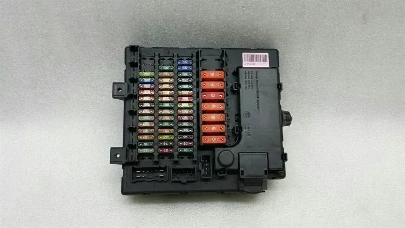 BMW Z4 (G29) BMW Z4 E85 Fuse Box 6978265 Fuse Box