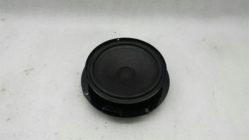 Volkswagen Scirocco Speaker 1K8035454A Speaker