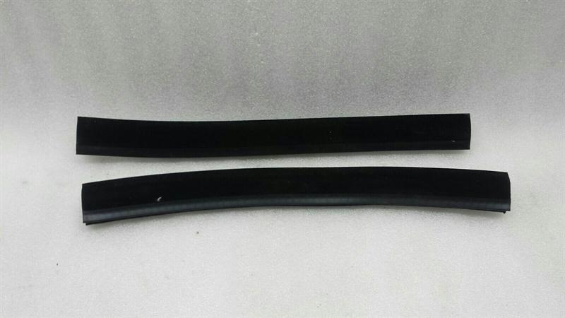 Bentley Continental GT, GTC, Flying Spur Door Seal Bentley Continental GT Door Seal 3W8847343C Rea...