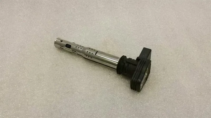 Audi TT (8J) Audi TT Ignition Coil 07K905715F Ignition Coil Body type: Coupe
Fuel: Petrol
