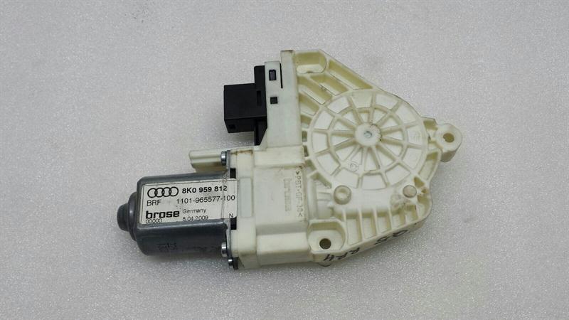 Audi Q5 (8R) Audi Q5 8R door window motor 8K0959812A window regulator motor Body type: SUV
Fuel: Diesel