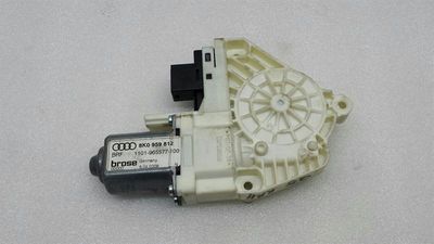 Audi Q5 8R durvju logu motors 8K0959812A logu regulatora motors
