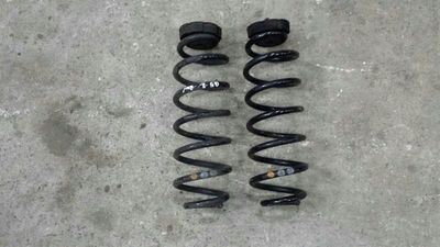 Audi Q5 R8 Spoles atspere aizmugurē 8R0511115AM piekares atspere aizmugurējā ass L + R
