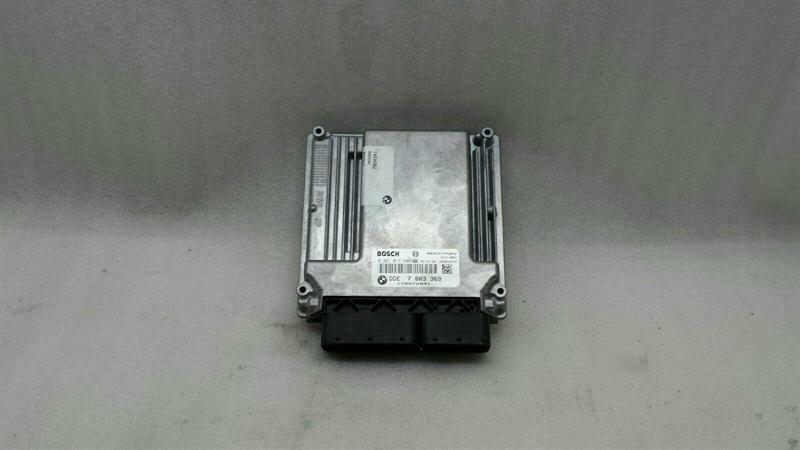 BMW 7 (E65 / E66 / E67 / E68) BMW 7 series E65 E66 engine control unit 7803369 ECU engine control unit 730D M57N2 Body type: Saloon
Fuel: Diesel