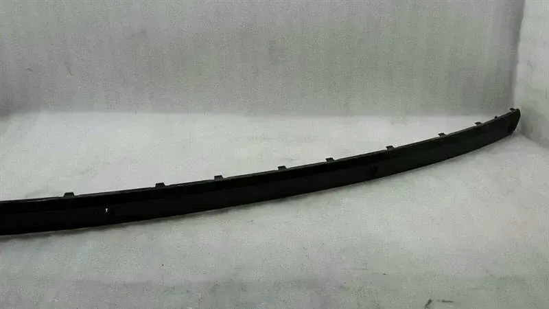 BMW 7 (E65 / E66 / E67 / E68) BMW 7 series E65 Rear Center Bumper Moulding 0399085 Strip Body type: Saloon
Fuel: Diesel