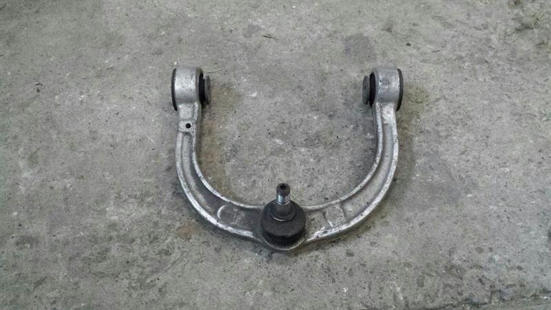 Mercedes-Benz A (W169) Mercedes ML W164 right front wishbone A2513300807 wishbone front right Body type: SUV
Fuel: Diesel