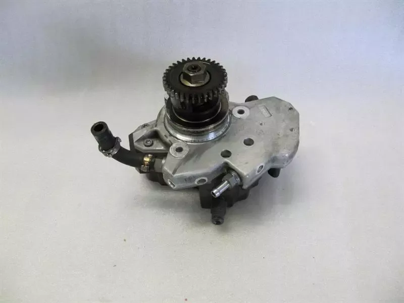 2011 MERCEDES ML W164 A6420700801 Fuel Pump OM642 Injection Pump High Pressure Pump