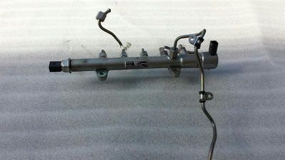 Mercedes E klases W212 iesmidzināšanas sloksnes caurules sadalītājs A6510700595 degvielas sliede