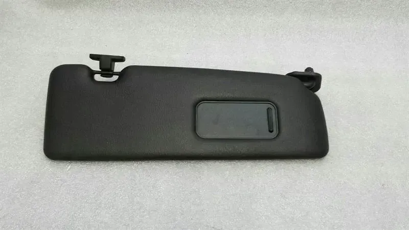 BMW 3 (E46) BMW 3 Series E46 M3 Right Sun Visor 8204268 Sun Visor Trim Panel Right