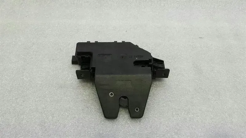 BMW 3 (E46) BMW 3 Series E46 M3 Boot Lock 8196401 Tailgate Lock Convertible