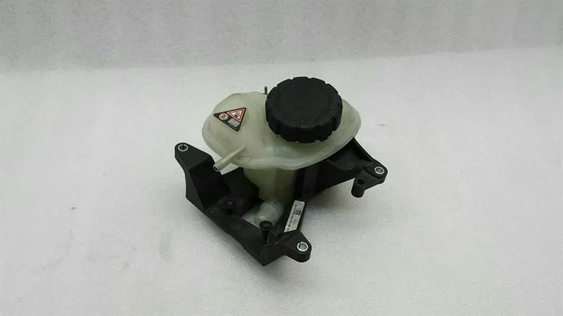 Mercedes E Class W212 Expansion Tank A2782000385 Container Balancing Container AMG