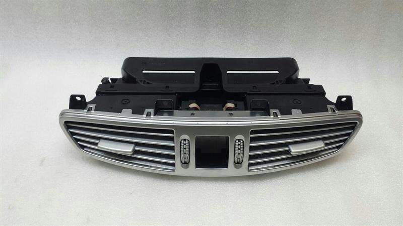 Mercedes-Benz A (W169) Air vent