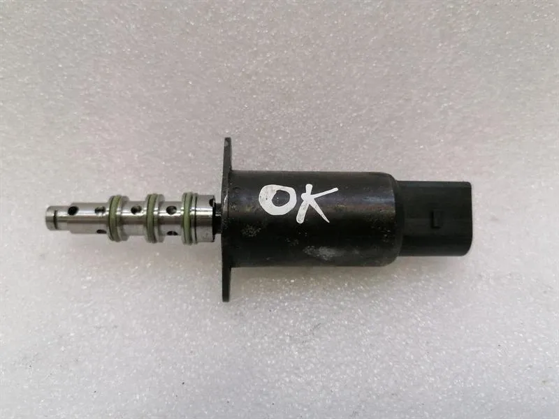 BMW 5 Series E60 M5 Valve 22100201 Valve Control Valve Camshaft Adjustment