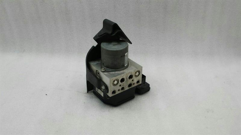 Jeep Cherokee (KL) JEEP CHEROKEE A.B.S PUMP 68085389AA ABS Pump HYDRAULIC BLOCK SRT8 2013 6.4 V8 Body type: SUV
Fuel: Petrol