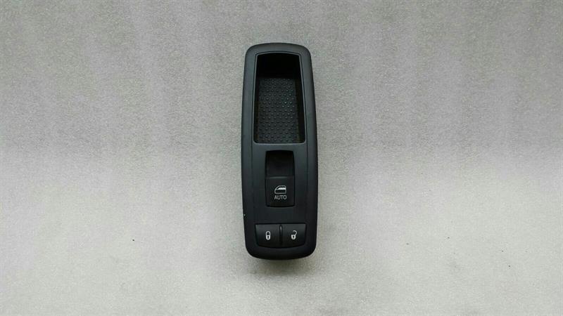 Jeep Cherokee (KL) Jeep Cherokee Front Right Window Switch 68030822AC Switch Window Regulator VR 2013 Body type: SUV
Fuel: Petrol