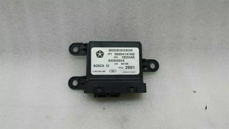 Jeep Cherokee (KL) Jeep Cherokee PDC module 56054147AG PTS control unit parking aid SRT8 2013 Body type: SUV
Fuel: Petrol