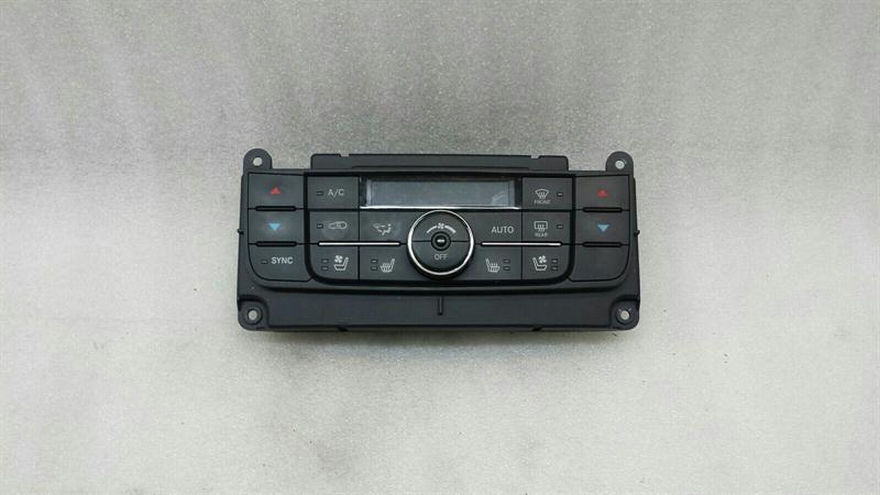 Jeep Cherokee (KL) Jeep Cherokee Auto Climate Control 68111109AR Climate Control Panel 2013 SRT8 Body type: SUV
Fuel: Petrol