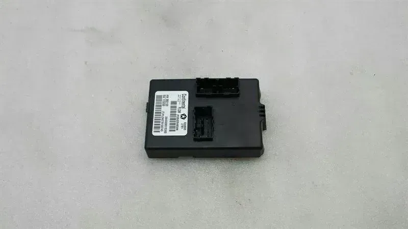 Jeep Cherokee (KL) Jeep Cherokee rear gate lift module 05026480AN tailgate control unit SRT8 2013 Body type: SUV
Fuel: Petrol