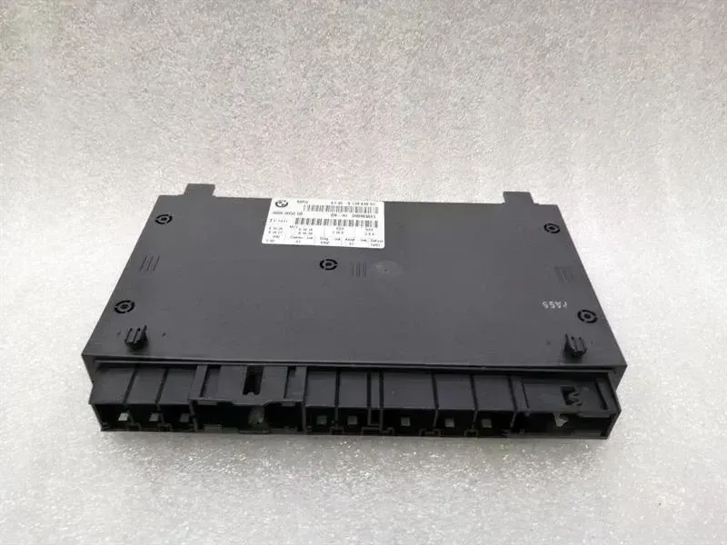 BMW 7 (E65 / E66 / E67 / E68) BMW 7 Series E65 Front Seat Module 9134649 Front Seat Control Unit Body type: Saloon
Fuel: Petrol