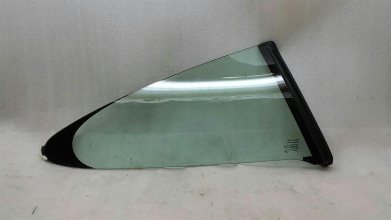 Jaguar XK Jaguar XKR Xk X150 door window 1/4 rear right C2P15599 right rear 1/4 glass Body type: Coupe
Fuel: Petrol