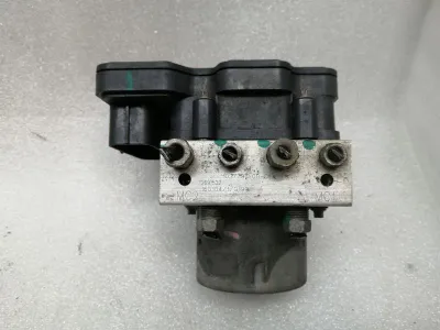 Tesla Model S 70 A.B.S Pumpe 1037797-00-C ABS Pumpe HYDRAULIKBLOCK