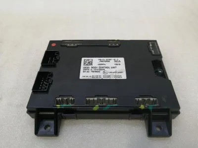 Tesla Model S 70 korpusa vadības moduļa 1010907-00-D vadības bloks