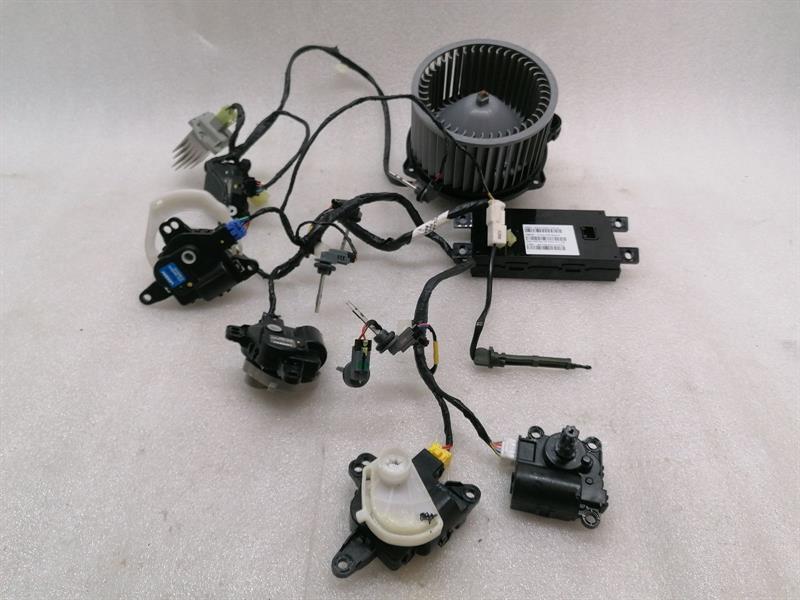 Tesla Model S Heater Blower Motor Tesla Model S 70 Heater Blower Set 6007600 RIGH...