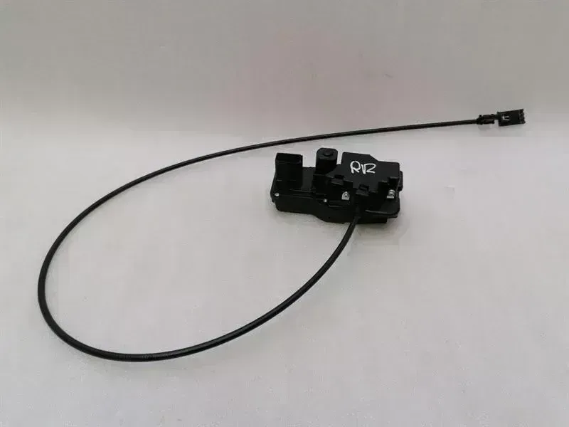 Tesla Model S Door lock Tesla Model S 70 rear right door lock 6008914-9...