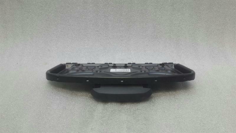 BMW 1 (E81 / E82 / E87 / E88) BMW 1 Series E81 Front Right Set Support 7161311 Seat Right Holder Body type: Unknown
Fuel: Diesel