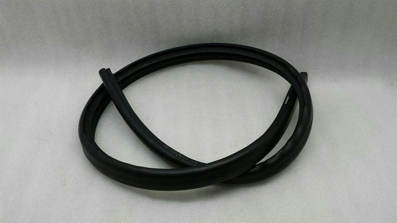 Mini One, Cooper (R50 / R52 / R53) 2001-2008 MINI COOPER S R53 Left Door Seal 51767130007 Door Seals Left